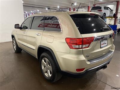 2011 Jeep Grand Cherokee Overland   - Photo 6 - Mesa, AZ 85201