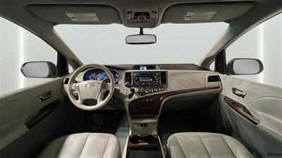 2011 Toyota Sienna XLE 8 Passenger   - Photo 31 - Mesa, AZ 85201