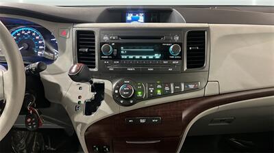 2011 Toyota Sienna XLE 8 Passenger   - Photo 15 - Mesa, AZ 85201