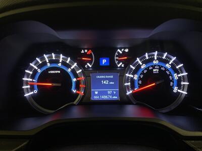 2016 Toyota 4Runner SR5   - Photo 14 - Mesa, AZ 85201
