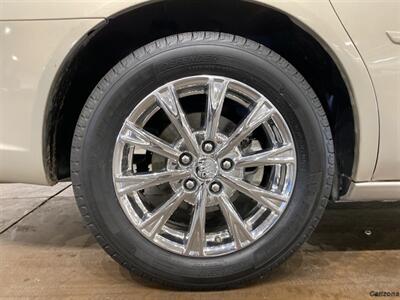 2009 Buick Lucerne CXL   - Photo 14 - Mesa, AZ 85201