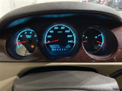 2009 Buick Lucerne CXL   - Photo 12 - Mesa, AZ 85201