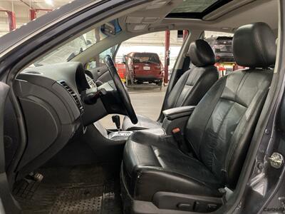 2012 Nissan Altima 3.5 SR   - Photo 9 - Mesa, AZ 85201