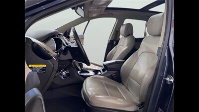 2017 Hyundai SANTA FE Sport 2.0T Ultimate   - Photo 10 - Mesa, AZ 85201