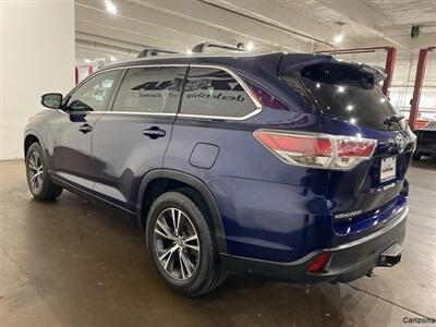 2016 Toyota Highlander XLE V6   - Photo 6 - Mesa, AZ 85201