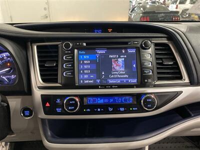 2016 Toyota Highlander XLE V6   - Photo 14 - Mesa, AZ 85201