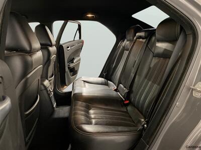 2019 Chrysler 300 Series S   - Photo 10 - Mesa, AZ 85201