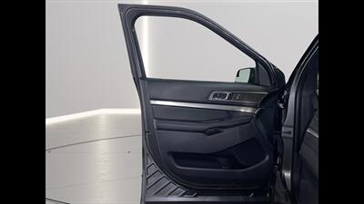 2019 Ford Explorer XLT   - Photo 9 - Mesa, AZ 85201