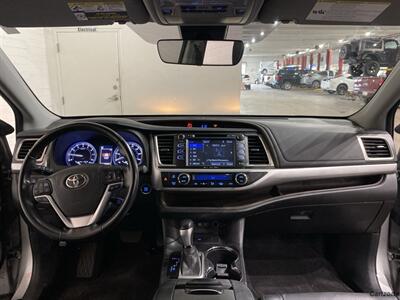 2017 Toyota Highlander XLE - Photo 15 - Mesa, AZ 85201