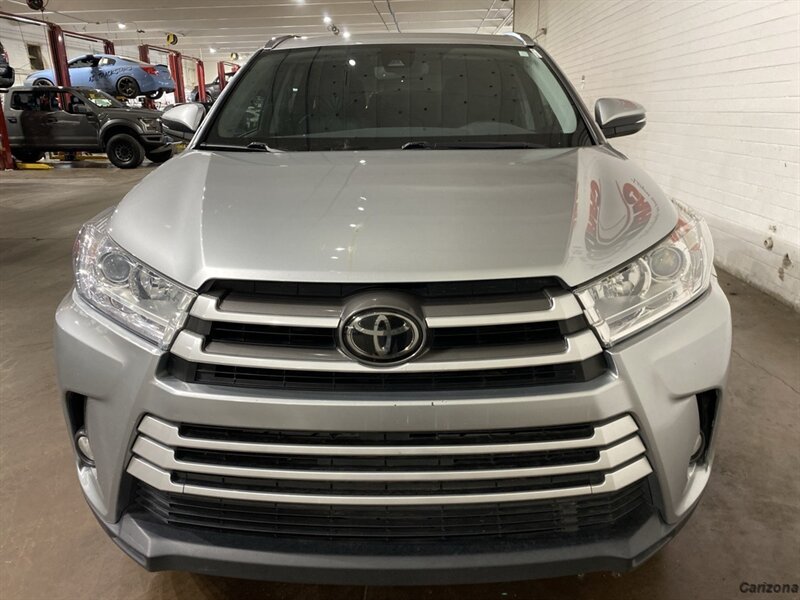 2017 Toyota Highlander XLE - Photo 8 - Mesa, AZ 85201