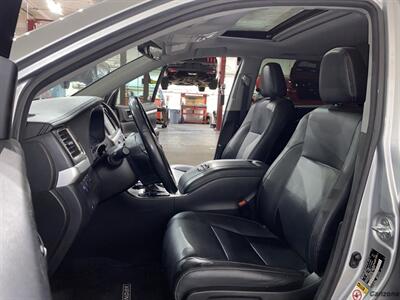 2017 Toyota Highlander XLE - Photo 10 - Mesa, AZ 85201