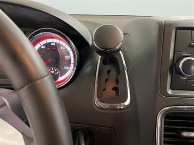 2016 Dodge Grand Caravan Passenger AVP   - Photo 15 - Mesa, AZ 85201