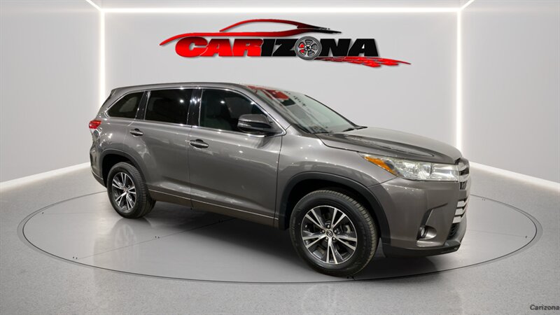 2017 Toyota Highlander LE Plus - Photo 2 - Mesa, AZ 85201