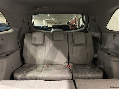 2017 Toyota Highlander LE Plus   - Photo 11 - Mesa, AZ 85201