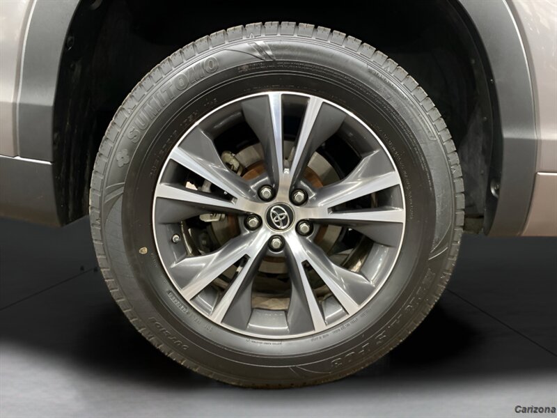 2017 Toyota Highlander LE Plus - Photo 17 - Mesa, AZ 85201