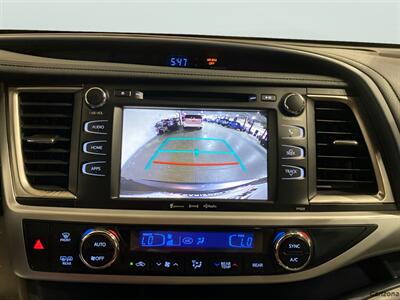 2017 Toyota Highlander LE Plus - Photo 16 - Mesa, AZ 85201