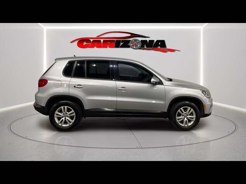 2012 Volkswagen Tiguan S's photo