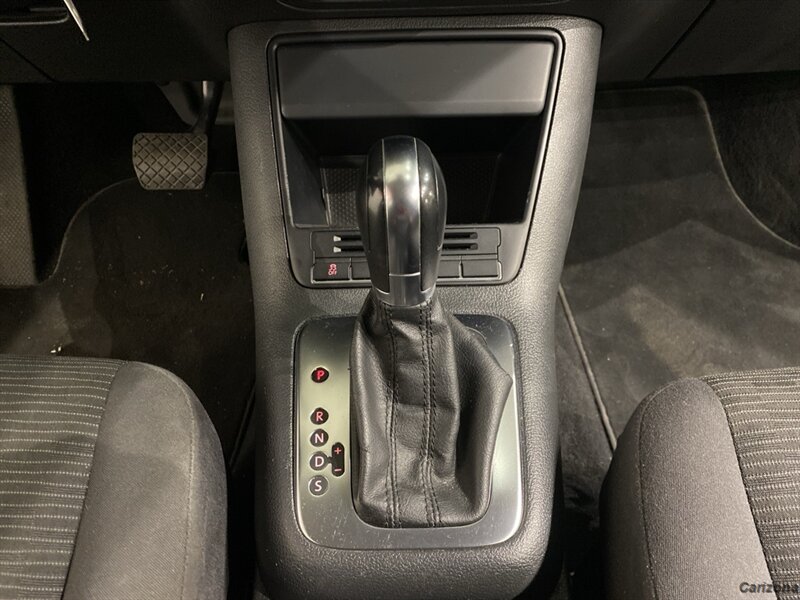 2012 Volkswagen Tiguan S - Photo 17 - Mesa, AZ 85201