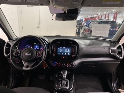 2021 Kia Soul X-Line   - Photo 11 - Mesa, AZ 85201