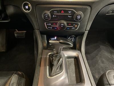 2019 Dodge Charger SXT   - Photo 14 - Mesa, AZ 85201
