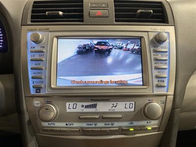 2011 Toyota Camry XLE V6   - Photo 15 - Mesa, AZ 85201