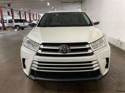 2019 Toyota Highlander LE   - Photo 8 - Mesa, AZ 85201