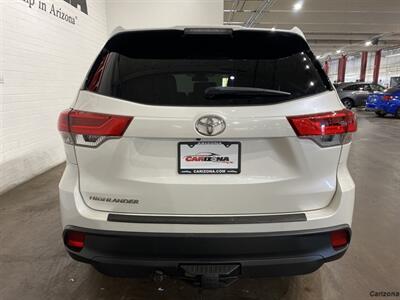 2019 Toyota Highlander LE   - Photo 4 - Mesa, AZ 85201