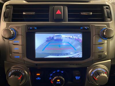 2016 Toyota 4Runner SR5   - Photo 16 - Mesa, AZ 85201