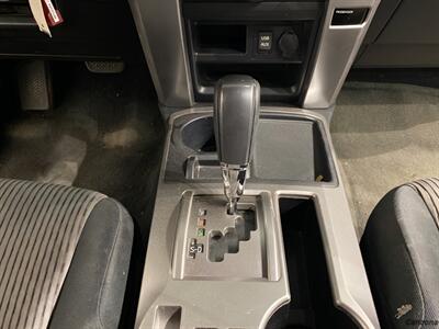 2016 Toyota 4Runner SR5   - Photo 15 - Mesa, AZ 85201