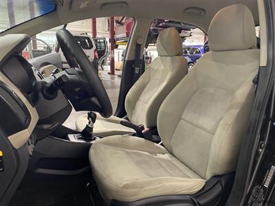 2013 Kia Rio 5-Door LX   - Photo 9 - Mesa, AZ 85201