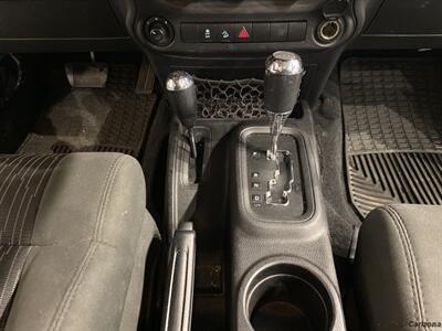 2012 Jeep Wrangler Unlimited Sport   - Photo 12 - Mesa, AZ 85201