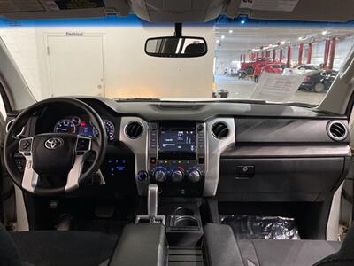 2016 Toyota Tundra SR5   - Photo 10 - Mesa, AZ 85201