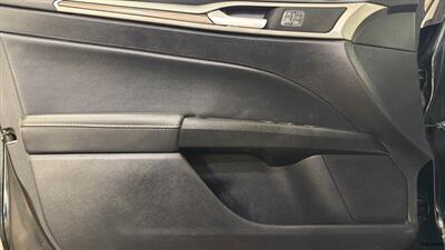 2018 Ford Fusion SE   - Photo 20 - Mesa, AZ 85201