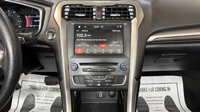 2018 Ford Fusion SE   - Photo 14 - Mesa, AZ 85201