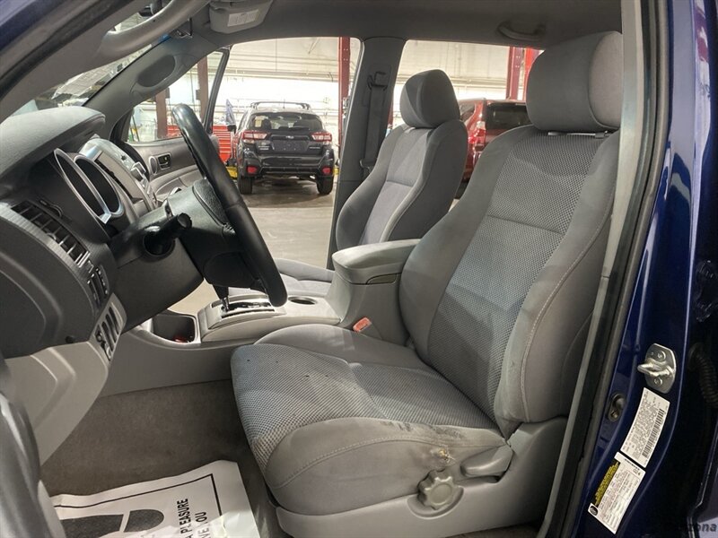 2006 Toyota Tacoma PreRunner V6 - Photo 9 - Mesa, AZ 85201