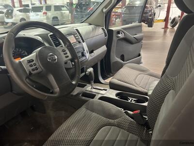 2013 Nissan Frontier SV   - Photo 6 - Mesa, AZ 85201