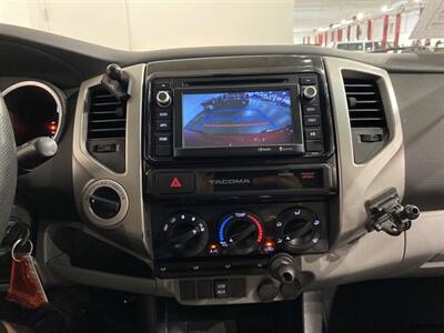 2015 Toyota Tacoma V6   - Photo 15 - Mesa, AZ 85201