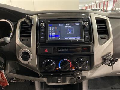 2015 Toyota Tacoma V6   - Photo 13 - Mesa, AZ 85201