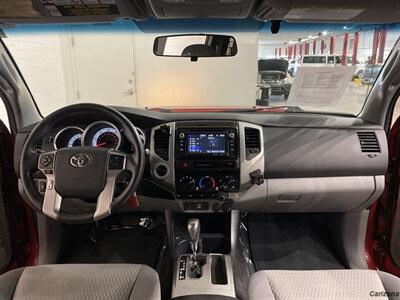 2015 Toyota Tacoma V6   - Photo 11 - Mesa, AZ 85201