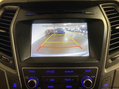 2017 Hyundai SANTA FE SE - Photo 19 - Mesa, AZ 85201