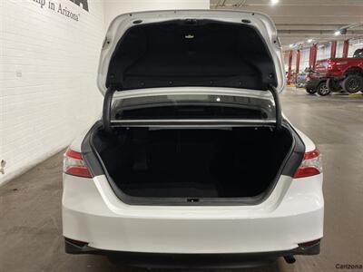 2018 Toyota Camry LE   - Photo 5 - Mesa, AZ 85201