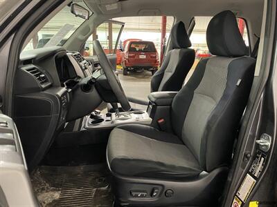 2017 Toyota 4Runner SR5   - Photo 9 - Mesa, AZ 85201