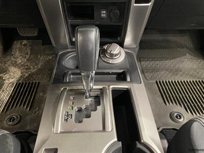 2017 Toyota 4Runner SR5   - Photo 15 - Mesa, AZ 85201