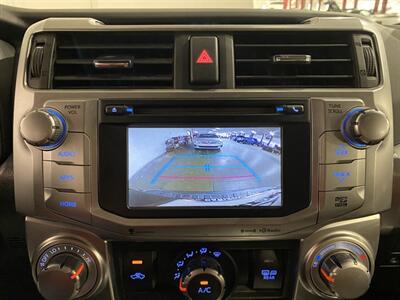 2017 Toyota 4Runner SR5   - Photo 16 - Mesa, AZ 85201