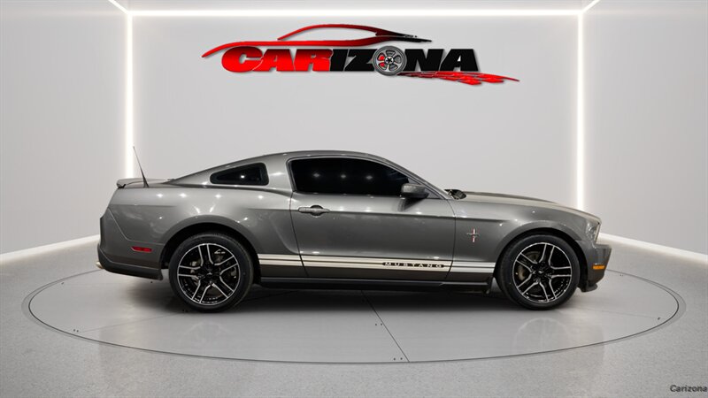 2010 Ford Mustang V6 Premium's photo