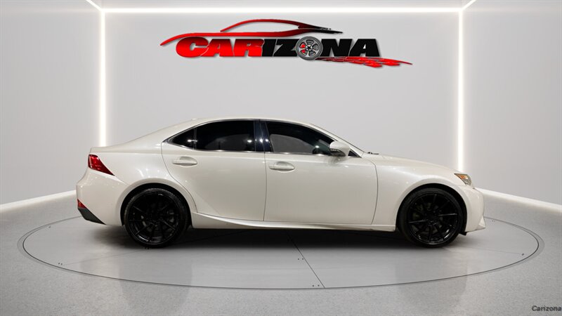 2014 Lexus IS 250's photo