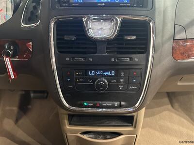 2012 Chrysler Town & Country Touring   - Photo 11 - Mesa, AZ 85201