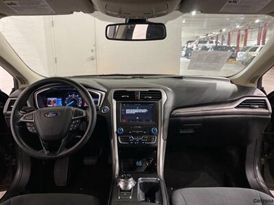 2019 Ford Fusion SE   - Photo 11 - Mesa, AZ 85201