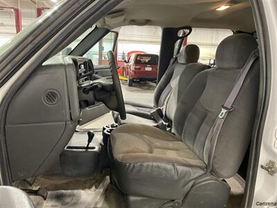 2005 GMC Sierra 3500 Work Truck DRW  Flat bed - Photo 8 - Mesa, AZ 85201