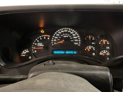 2005 GMC Sierra 3500 Work Truck DRW  Flat bed - Photo 11 - Mesa, AZ 85201